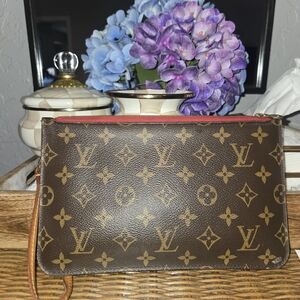 Louis Vuitton Monogram Neverfull PM Pochette